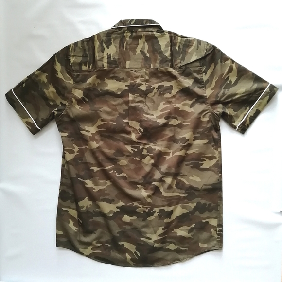 Simons Camo Shirt Small NWT - Picture 4 of 7